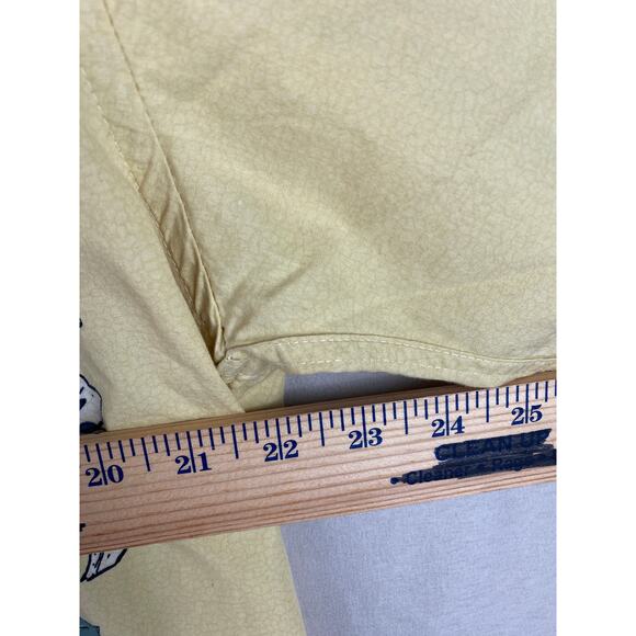 Campia Moda Men’s Large Hawaiian Camp Shirt Yellow Floral Golf Print Button Up - Picture 5 of 10